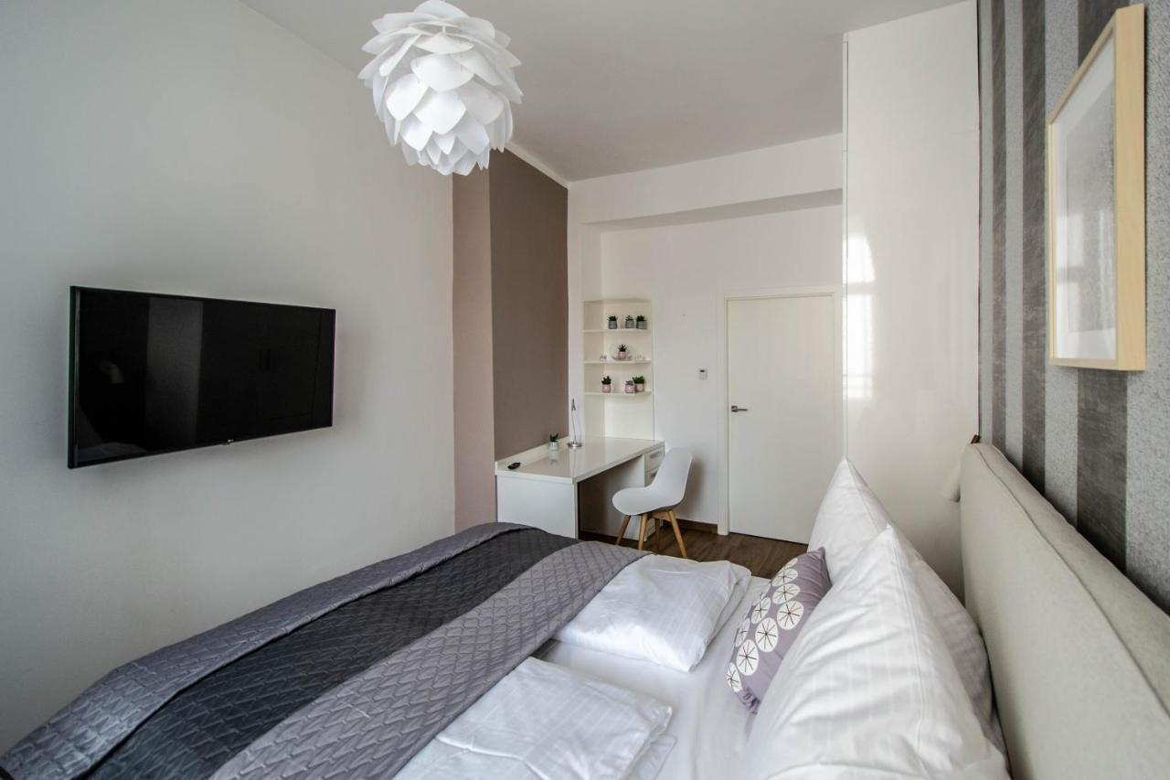 Executive Bright Apt. By Ruterra * Praha