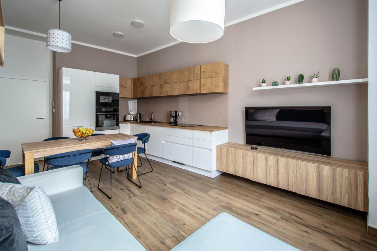 Executive Bright Apt. By Ruterra Praha