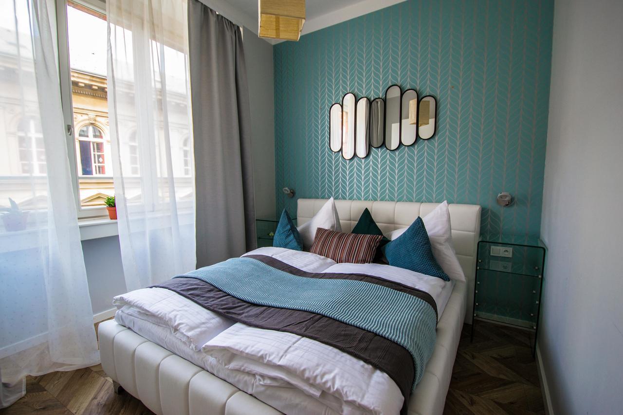 Executive Bright Apt. By Ruterra * Prague