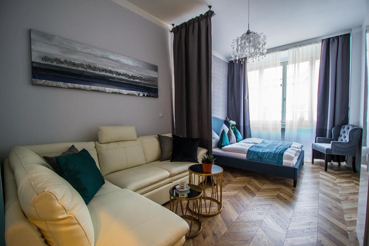 Executive Bright Apt. By Ruterra Apartament