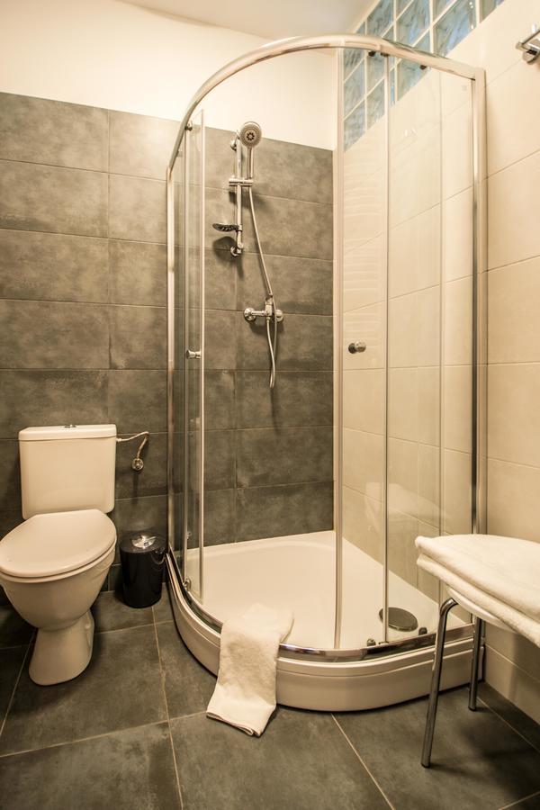 Executive Bright Apt. By Ruterra Apartament